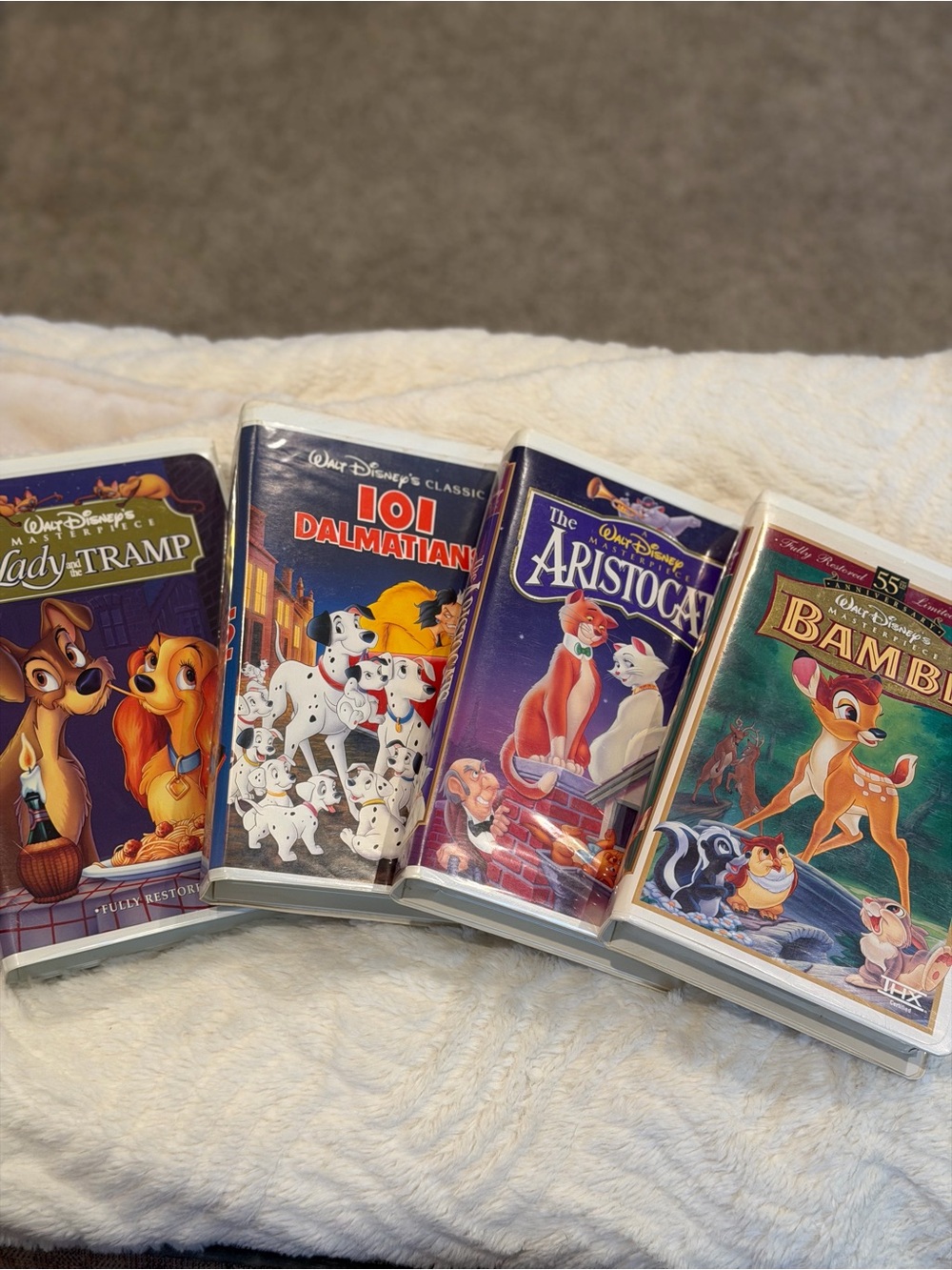Lot of 4 Walt Disney VHS ANiMAL Movies! Cartoons. Masterpiece Classics.